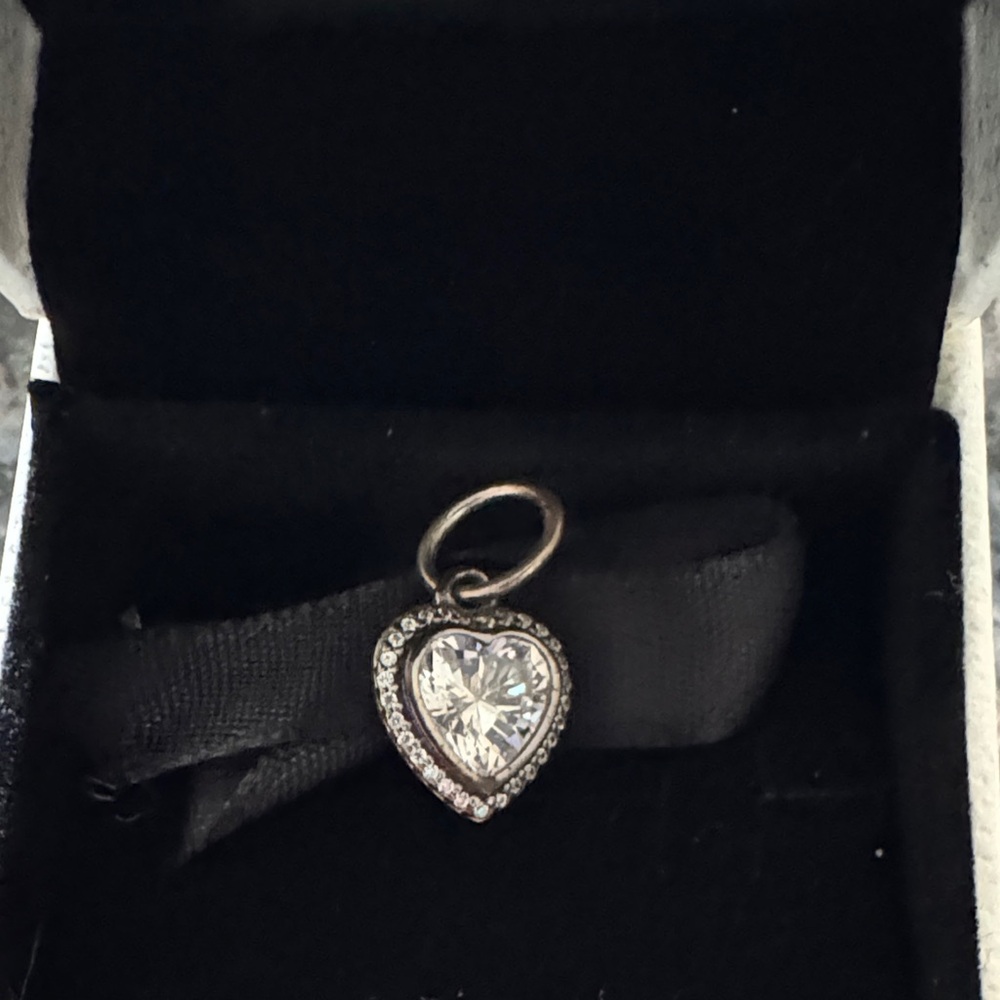 Elegant Silver Heart Pendant